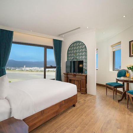Ds La Belle Vie Hotel & Suite ダナン市 エクステリア 写真