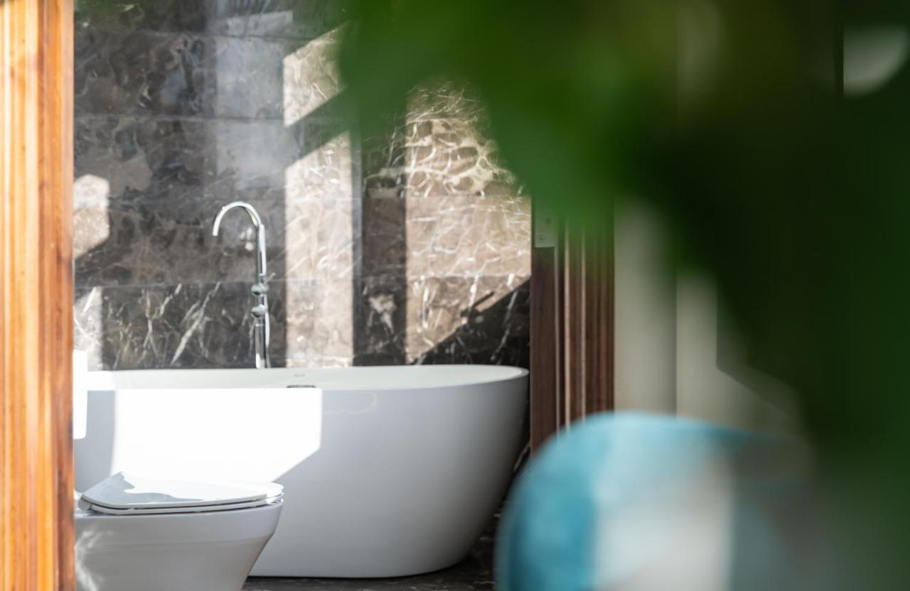 Ds La Belle Vie Hotel & Suite ダナン市 エクステリア 写真